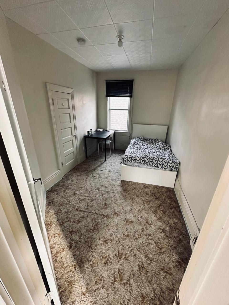 Rooms Available Downtown Winnipeg Extérieur photo